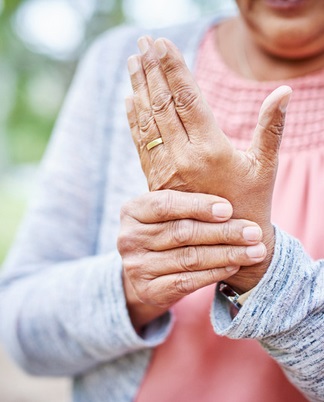 Ízületi fájdalmak, gyulladások kézben - Dr. Áts Katalin reumatológus magánrendelése